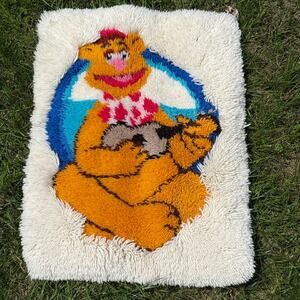 Fozzie Bear from The Muppets latch hook rug completed